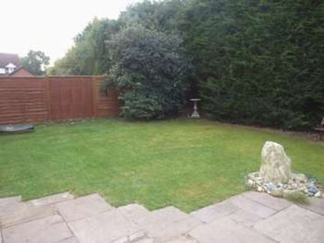  Image of 4 bedroom Detached house to rent in Woodward Close Winnersh Wokingham RG41 at Winnersh Wokingham Winnersh, RG41 5UT