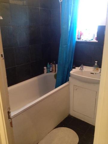  Image of 4 bedroom Maisonette to rent in Worsopp Drive London SW4 at Clapham Common  London, SW4 9QZ
