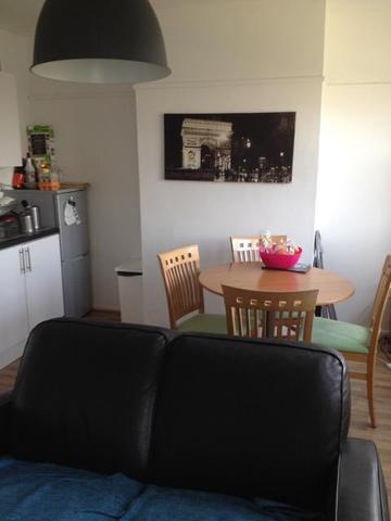  Image of 4 bedroom Maisonette to rent in Worsopp Drive London SW4 at Clapham Common  London, SW4 9QZ