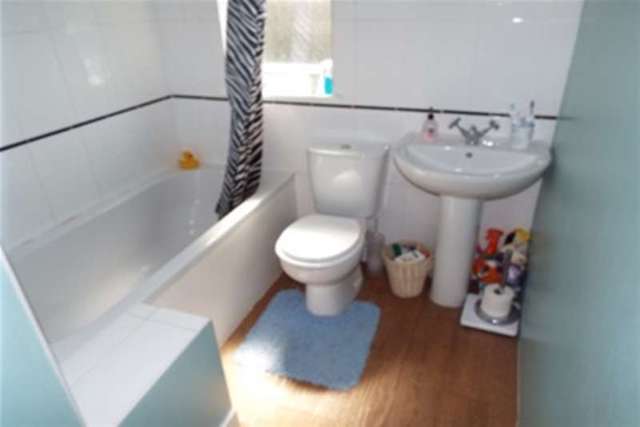  Image of 3 bedroom Detached house to rent in Stiby Road Yeovil BA21 at Yeovil, BA21 3EL