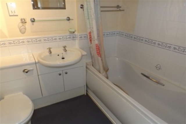  Image of 2 bedroom Flat to rent in Yorkhill Parade Glasgow G3 at Yorkhill Glasgow Glasgow, G3 8SW