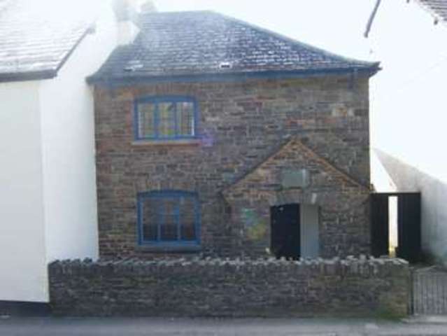  Image of 2 bedroom Semi-Detached house to rent in Lady Street Dulverton TA22 at Lady Street  Dulverton, TA22 9BY