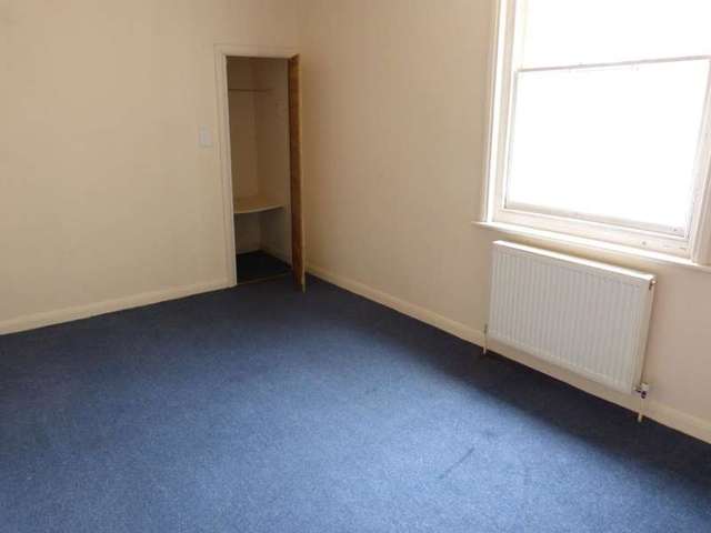  Image of 3 bedroom Maisonette to rent in St. Marys Road Hastings TN34 at 1b St Marys Road  HASTINGS, TN34 3LN