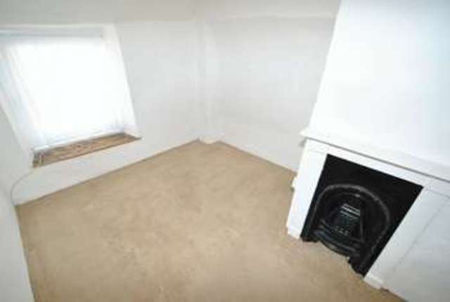  Image of 2 bedroom Terraced house to rent in Coldharbour Bideford EX39 at Coldharbour  Bideford, EX39 2NH