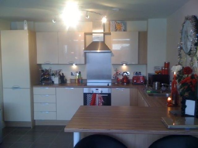  Image of 2 bedroom House Share to rent in Langley Walk Edgbaston Birmingham B15 at - 2 Langley Walk  City Center, B15 2EN