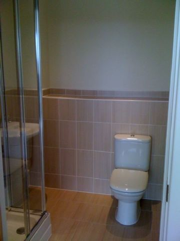  Image of 2 bedroom House Share to rent in Langley Walk Edgbaston Birmingham B15 at - 2 Langley Walk  City Center, B15 2EN