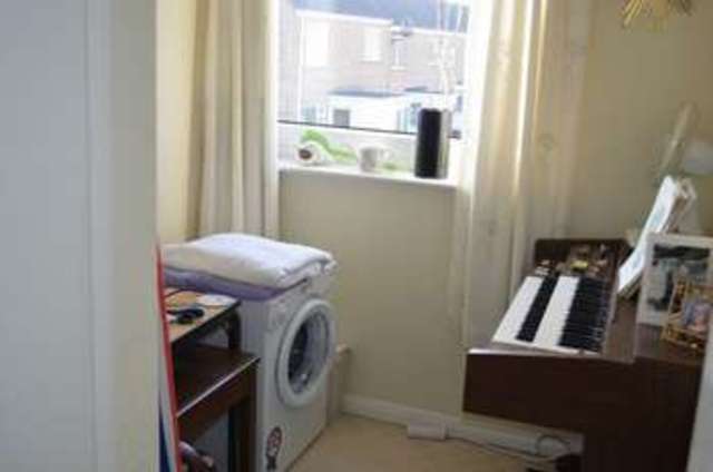  Image of 3 bedroom Terraced house to rent in Ancaster Court Scunthorpe DN17 at Ancaster Court  Scunthorpe, DN17 2DD