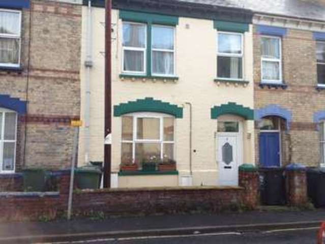  Image of 3 bedroom Flat to rent in Summerland Street Barnstaple EX32 at Summerland Street  Barnstaple, EX32 8JQ