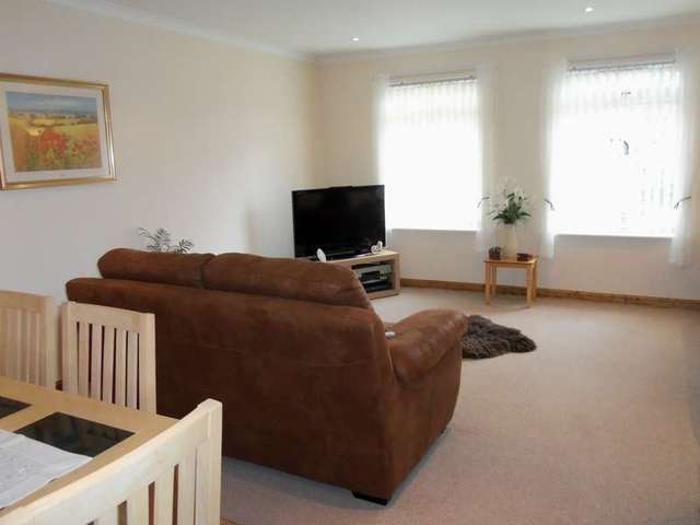  Image of 2 bedroom Detached house for sale in Cammesreinach Crescent Hunters Quay Dunoon PA23 at Cammesreinach Crescent Hunters Quay Dunoon, PA23 8JZ