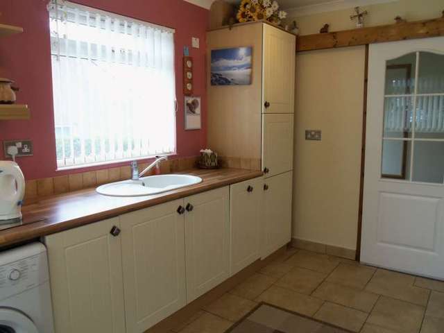  Image of 2 bedroom Detached house for sale in Cammesreinach Crescent Hunters Quay Dunoon PA23 at Cammesreinach Crescent Hunters Quay Dunoon, PA23 8JZ