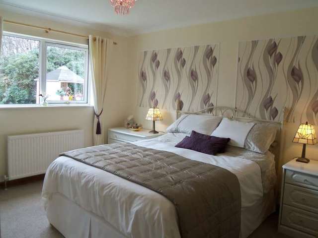  Image of 2 bedroom Detached house for sale in Cammesreinach Crescent Hunters Quay Dunoon PA23 at Cammesreinach Crescent Hunters Quay Dunoon, PA23 8JZ