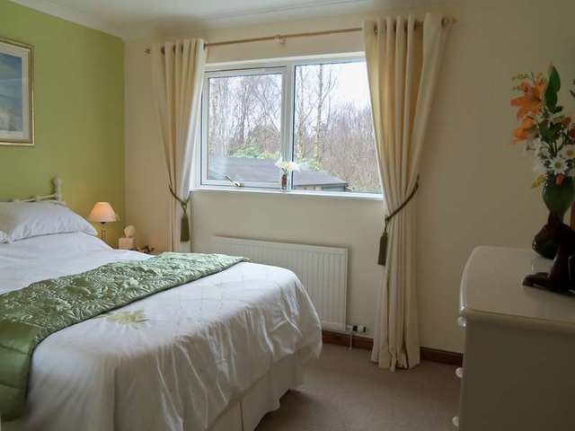  Image of 2 bedroom Detached house for sale in Cammesreinach Crescent Hunters Quay Dunoon PA23 at Cammesreinach Crescent Hunters Quay Dunoon, PA23 8JZ