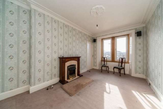  Image of 2 bedroom Flat for sale in Hawthornvale Edinburgh EH6 at Hawthornvale  Edinburgh, EH6 4JW