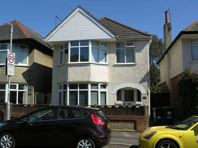  Image of 5 bedroom Detached house to rent in Somerley Road Winton Bournemouth BH9 at Bournemouth, BH9 1ES