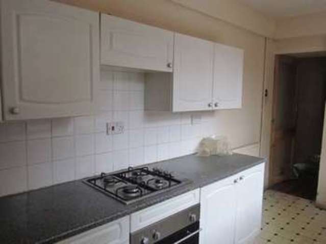  Image of 3 bedroom Terraced house to rent in Coalshaw Green Road Chadderton Oldham OL9 at Coalshaw Green Road Chadderton Oldham, OL9 8JW
