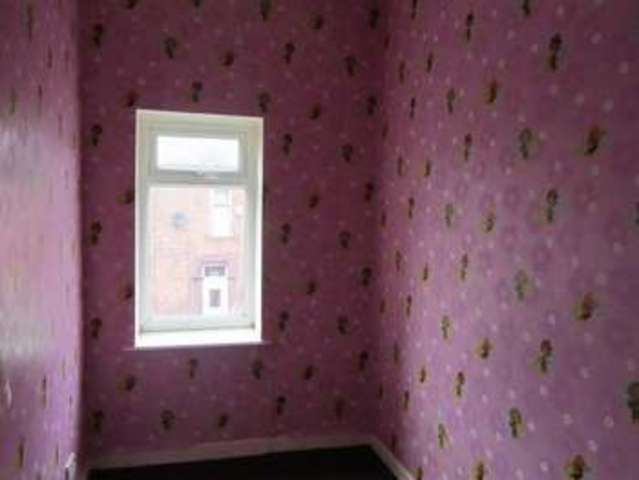  Image of 3 bedroom Terraced house to rent in Coalshaw Green Road Chadderton Oldham OL9 at Coalshaw Green Road Chadderton Oldham, OL9 8JW