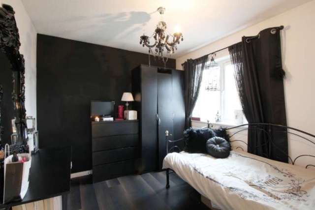  Image of 4 bedroom Detached house for sale in Craigearn Avenue Kirkcaldy KY2 at Craigearn Avenue  Kirkcaldy, KY2 6YS