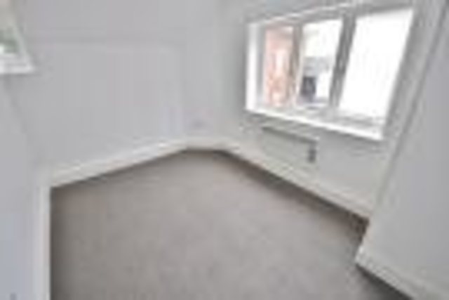  Image of 1 bedroom Flat to rent in High Street Maldon CM9 at Maldon Essex Heybridge, CM9 5PJ