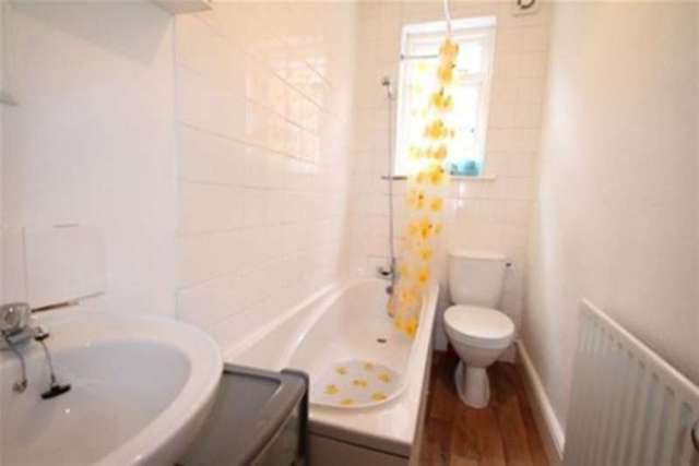  Image of 3 bedroom Detached house to rent in Abbey Grove Nottingham NG3 at Nottingham, NG3 3AU