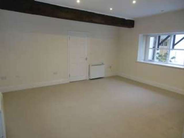  Image of 1 bedroom Flat to rent in Baker Street Abergavenny NP7 at Baker Street  Abergavenny, NP7 5BJ