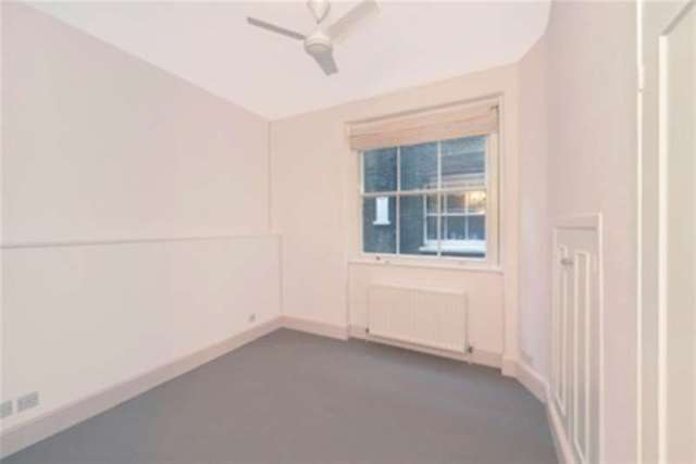  Image of 1 bedroom Flat to rent in Albert Bridge Road London SW11 at Battersea, SW11 4PG