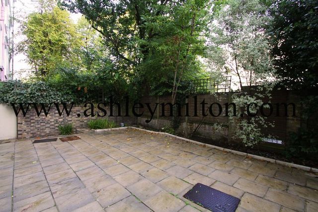  Image of 2 bedroom Flat to rent in Albert Terrace London NW1 at Albert Terrace Primrose Hill Camden Lock, NW1 7SU