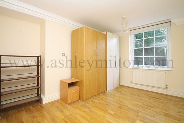  Image of 2 bedroom Flat to rent in Albert Terrace London NW1 at Albert Terrace Primrose Hill Camden Lock, NW1 7SU