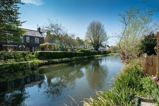  Image of 3 bedroom Terraced house for sale in Albion Street Aylesbury HP20 at Albion Street  Aylesbury, HP20 1RD
