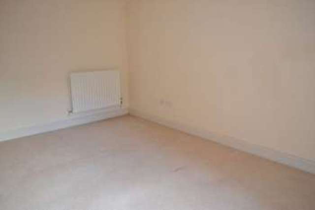  Image of 3 bedroom Flat to rent in All Saints Green Norwich NR1 at All Saints Green  Norwich, NR1 3NB