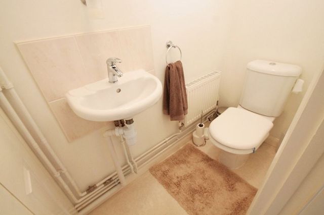  Image of 3 bedroom Detached house for sale in Allbrook Knoll Eastleigh SO50 at Allbrook Knoll Allbrook Eastleigh, SO50 4RX