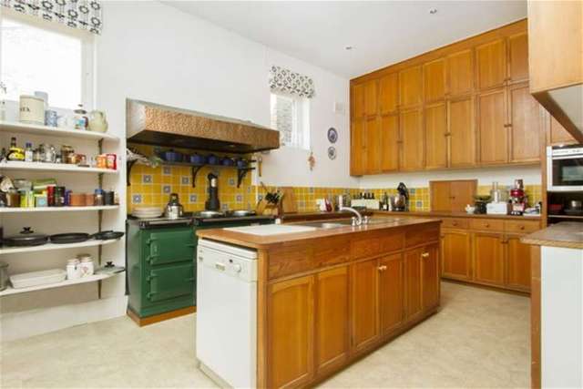  Image of 7 bedroom Detached house for sale in Alleyn Road London SE21 at Dulwich, SE21 8AL