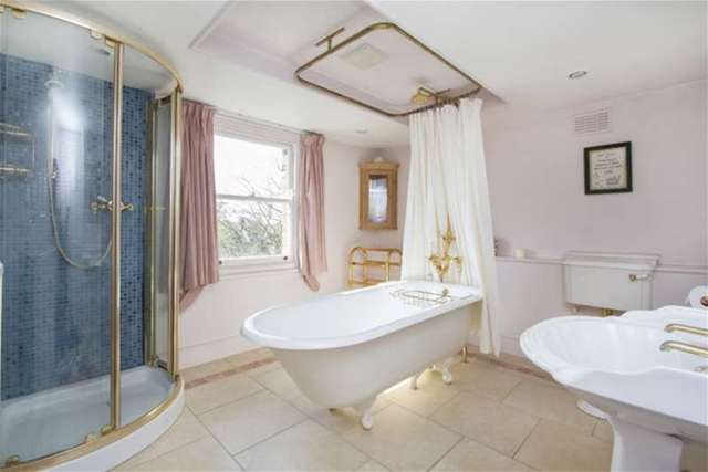  Image of 7 bedroom Detached house for sale in Alleyn Road London SE21 at Dulwich, SE21 8AL