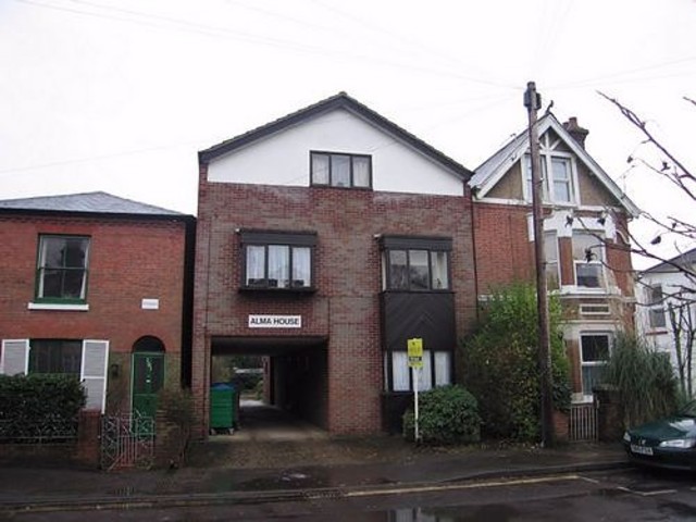 Image of Studio flat to rent in Alma Road Southampton SO14 at 103 Alma Road Portswood Southampton, SO14 6UY