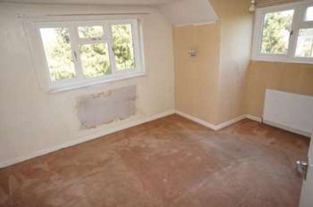  Image of 3 bedroom Detached house to rent in Gilbert White Way Alton GU34 at Gilbert White Way  Alton, GU34 2NL