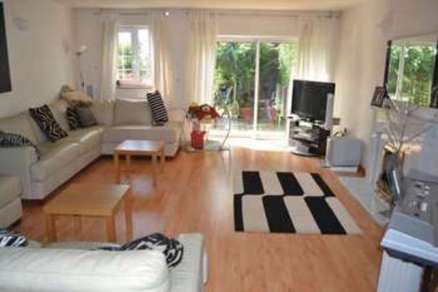  Image of 3 bedroom Detached house for sale in Ameysford Road Ferndown BH22 at Ameysford Road  Ferndown, BH22 9PY