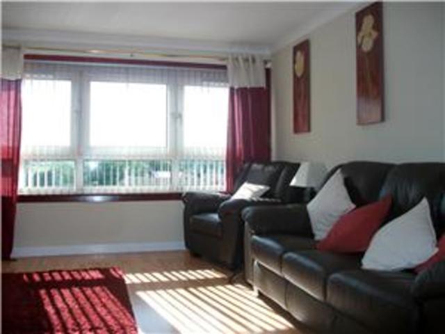  Image of 2 bedroom Flat to rent in Annbank Street Larkhall ML9 at Larkhall South Lanarkshire South Lanarkshire, ML9 1BU