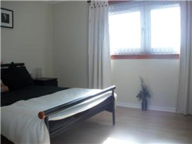  Image of 2 bedroom Flat to rent in Annbank Street Larkhall ML9 at Larkhall South Lanarkshire South Lanarkshire, ML9 1BU