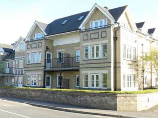  Image of 1 bedroom Flat for sale in Clifton Road Shefford SG17 at Clifton Road  Shefford, SG17 5AE
