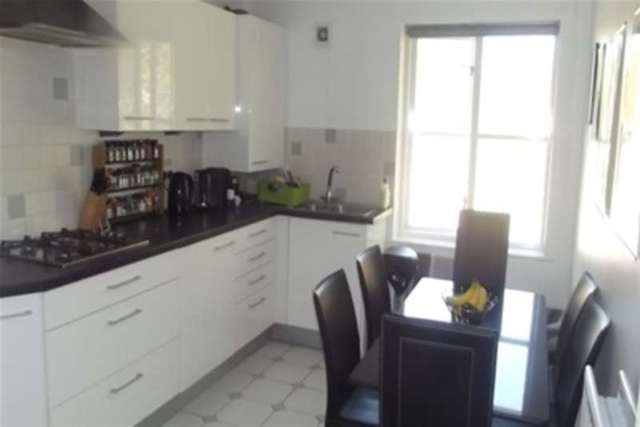  Image of 2 bedroom Flat to rent in Arlott Court Southampton SO15 at Southampton, SO15 2RZ