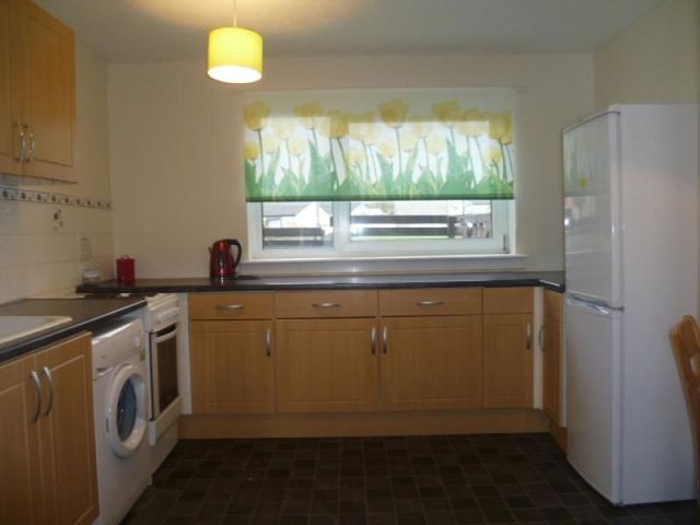  Image of 2 bedroom Flat to rent in Ashiestiel Place Cumbernauld Glasgow G67 at Cumbernauld North Lanarkshire North Lanarkshire, G67 4AT