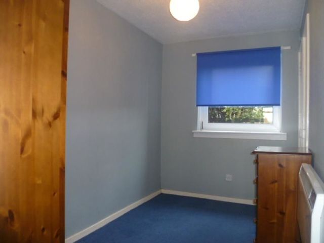 Image of 2 bedroom Flat to rent in Ashiestiel Place Cumbernauld Glasgow G67 at Cumbernauld North Lanarkshire North Lanarkshire, G67 4AT