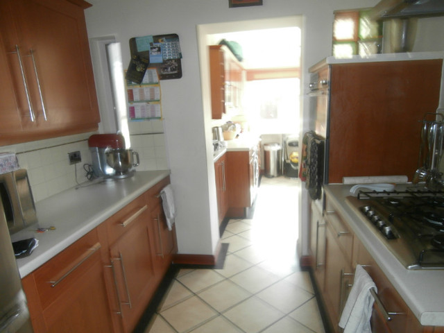  Image of 3 bedroom Semi-Detached house to rent in Auldhouse Road Glasgow G43 at Mansewood Glasgow Glasgow, G43 1XE
