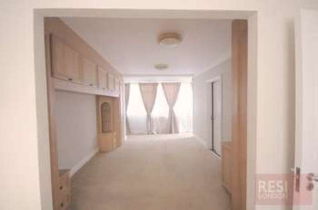  Image of 3 bedroom Semi-Detached house to rent in Avenue Road London NW8 at Avenue Road  London, NW8 6BP