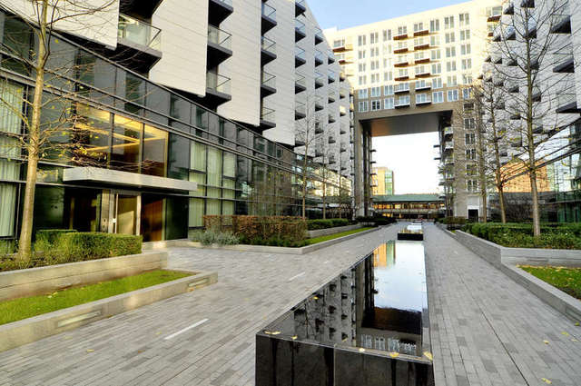  Image of 1 bedroom Flat to rent in Baltimore Wharf London E14 at North Boulevard  Canary Wharf, E14 9AQ