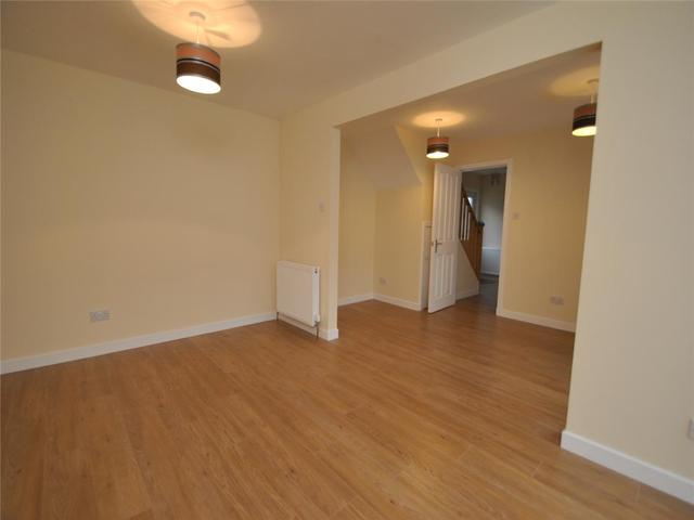  Image of 4 bedroom Semi-Detached house to rent in Barrie Court Mid Calder Livingston EH54 at Livingston West Lothian West Lothian, EH54 5NJ
