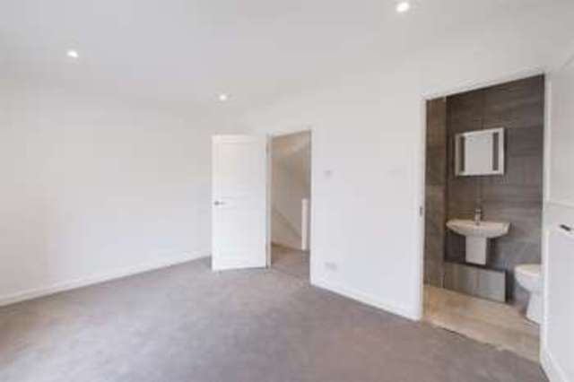  Image of 3 bedroom Maisonette for sale in Bartle Road London W11 at Notting Hill London Notting Hill, W11 1RF