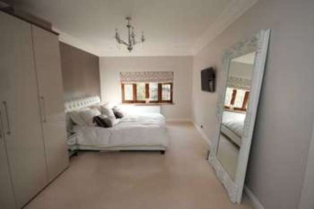 Image of 2 bedroom Flat for sale in Barton Friars Barton Close Chigwell IG7 at Barton Friars  Chigwell, IG7 6LN