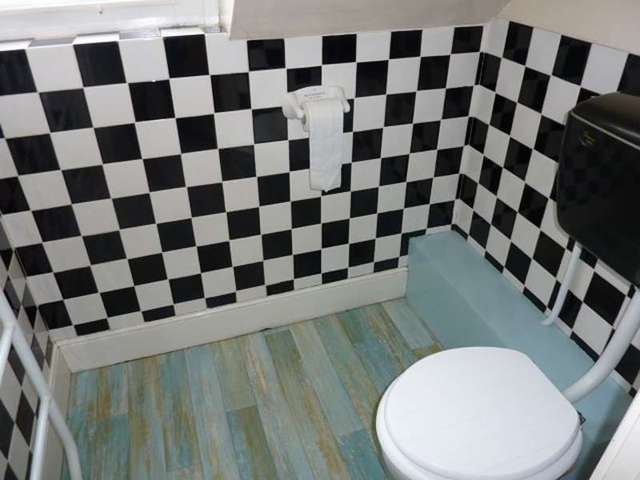  Image of 2 bedroom Flat to rent in Beachy Head Road Eastbourne BN20 at 1 Beachy Head Road  Eastbourne, BN20 7QN