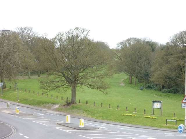  Image of 2 bedroom Apartment for sale in Beechwood Court Dunstable LU6 at Dunstable, LU6 1QA
