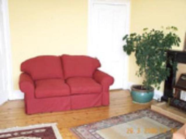  Image of 1 bedroom Flat to rent in Belhaven Terrace Edinburgh EH10 at Belhaven Terrace  Edinburgh, EH10 5HZ